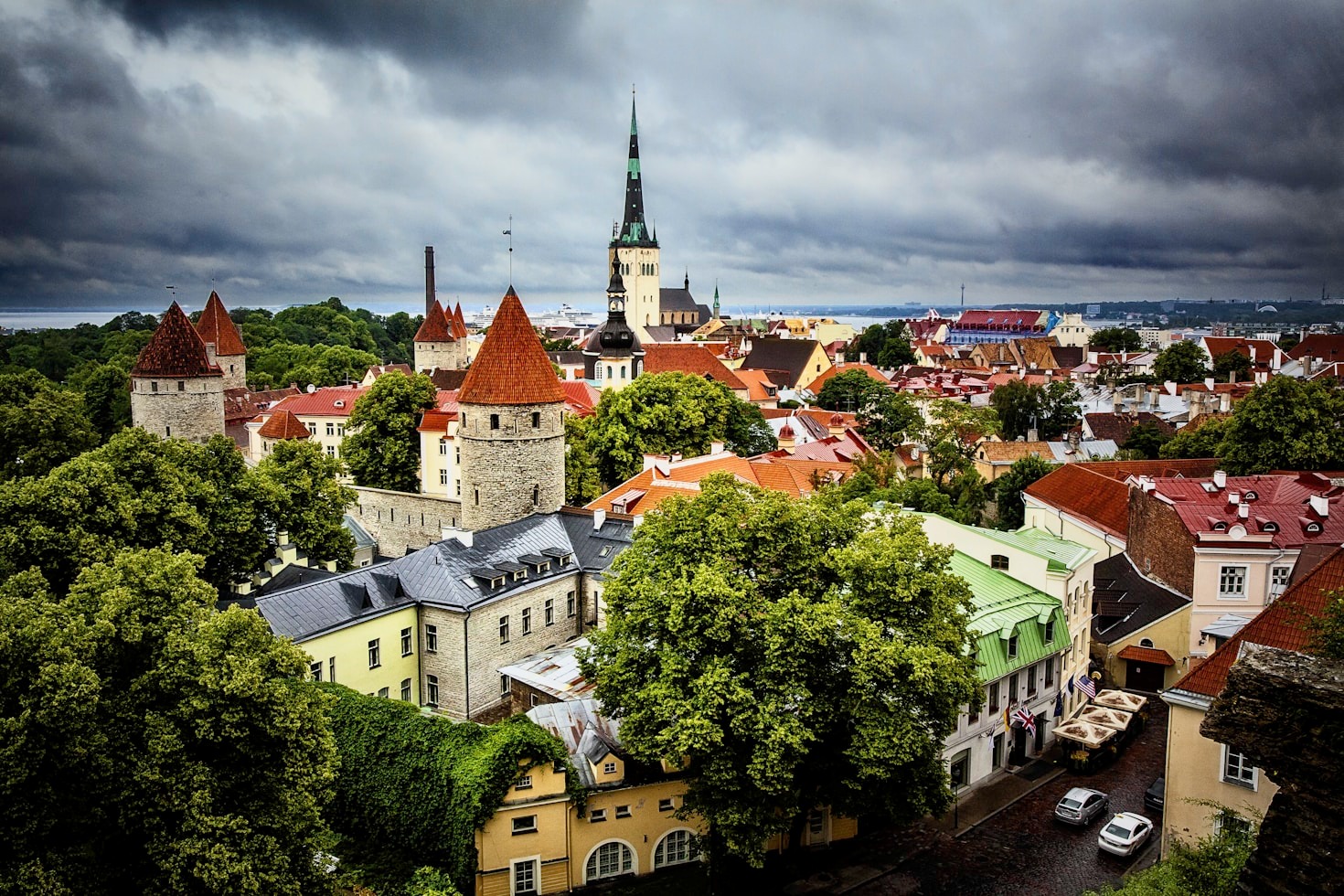 Exploring Unique Estonian Cultural Practices